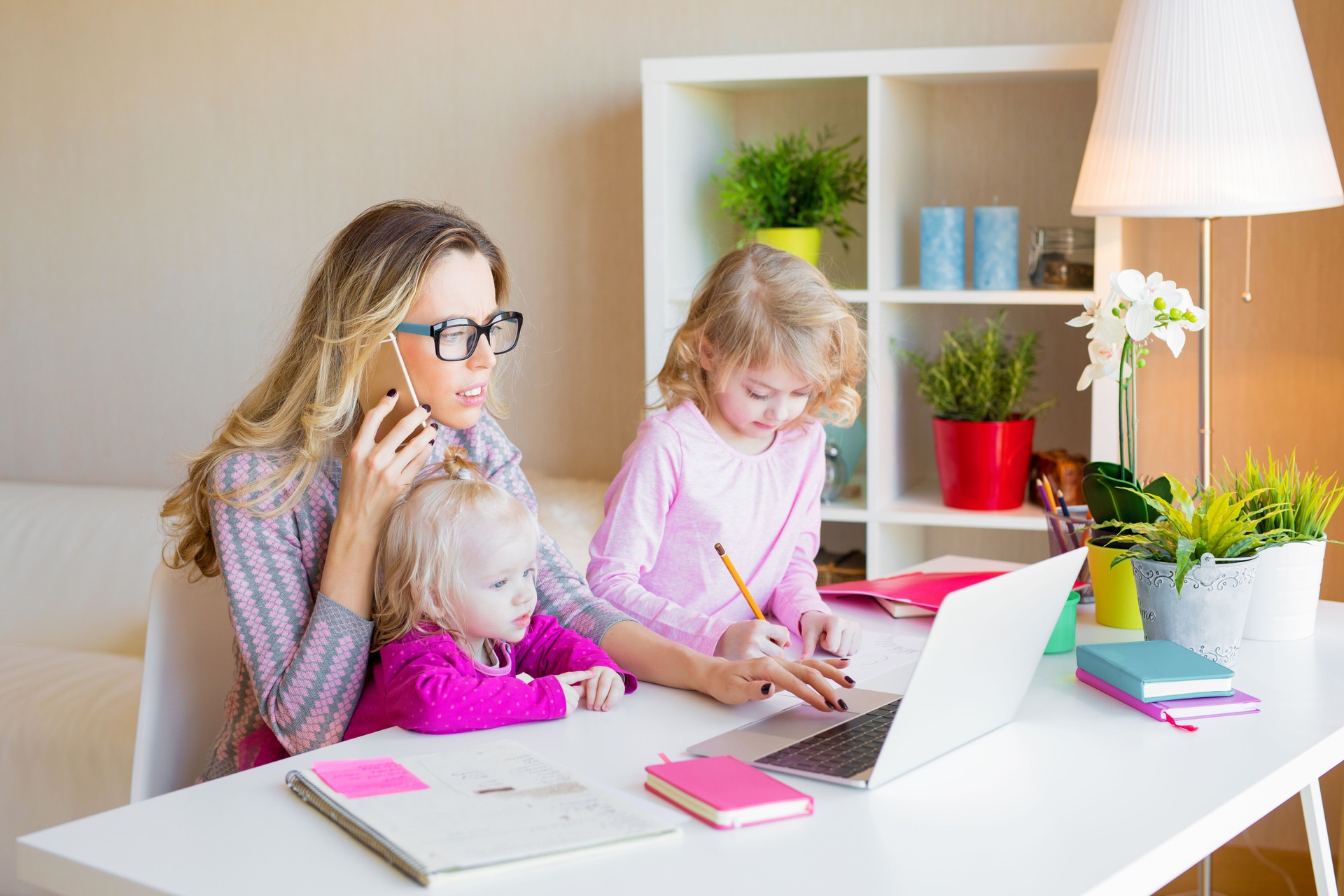 Busy mom multitasking
